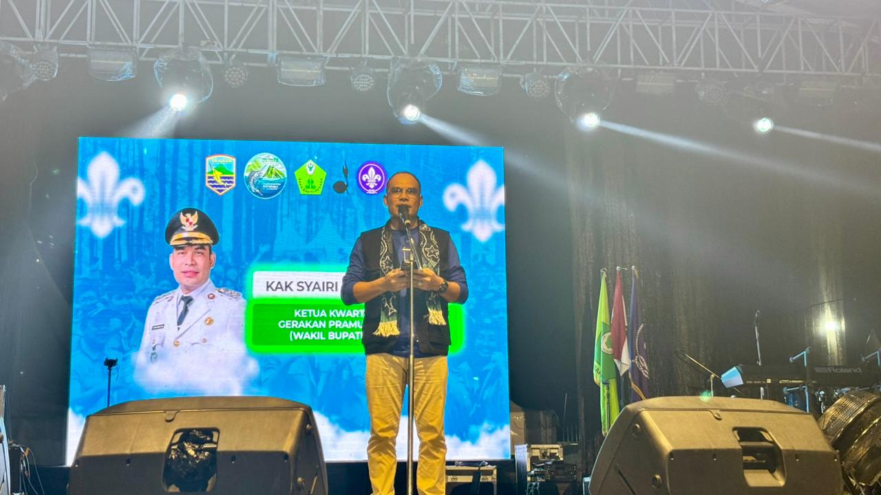 Ribuan Penonton Saksikan Adera dan Fabio Asher di Malam Puncak Pertida SBH Kotabaru