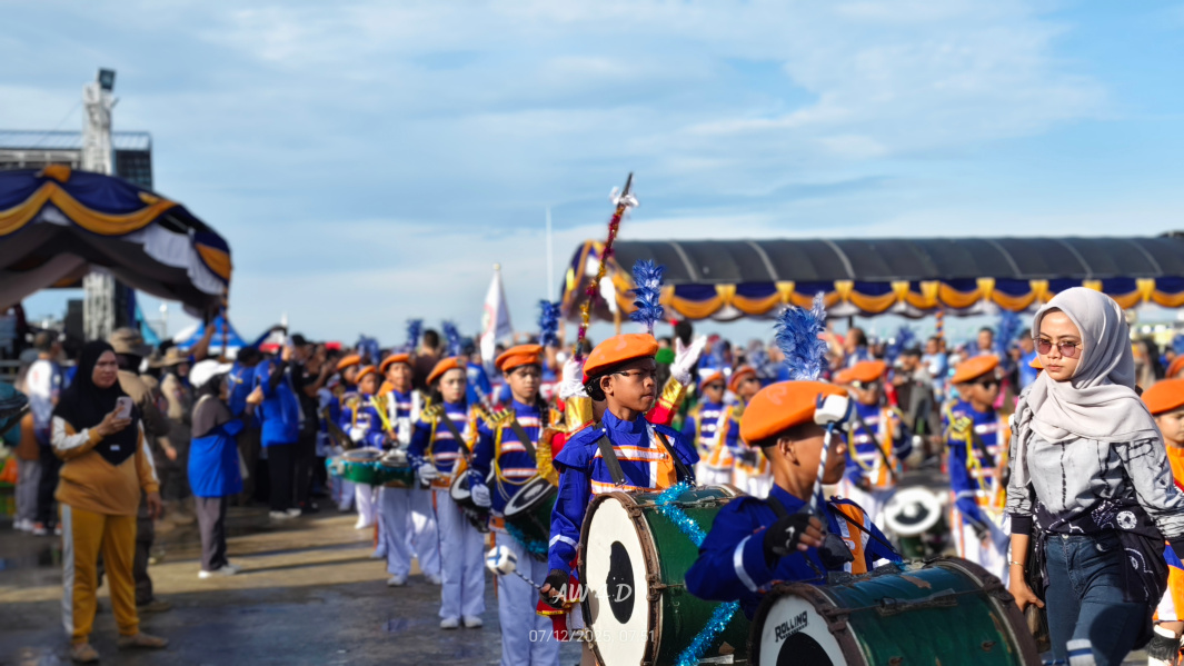 Jalan Sehat PGRI Kalsel 2025 Warnai Siring Laut dengan Antusiasme Ribuan Peserta
