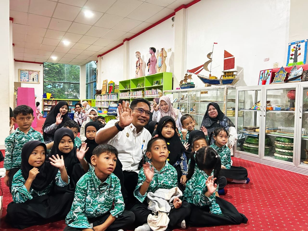 Anak PAUD dan TK Antusias Ikuti Kegiatan Literasi di Dispersip Kotabaru