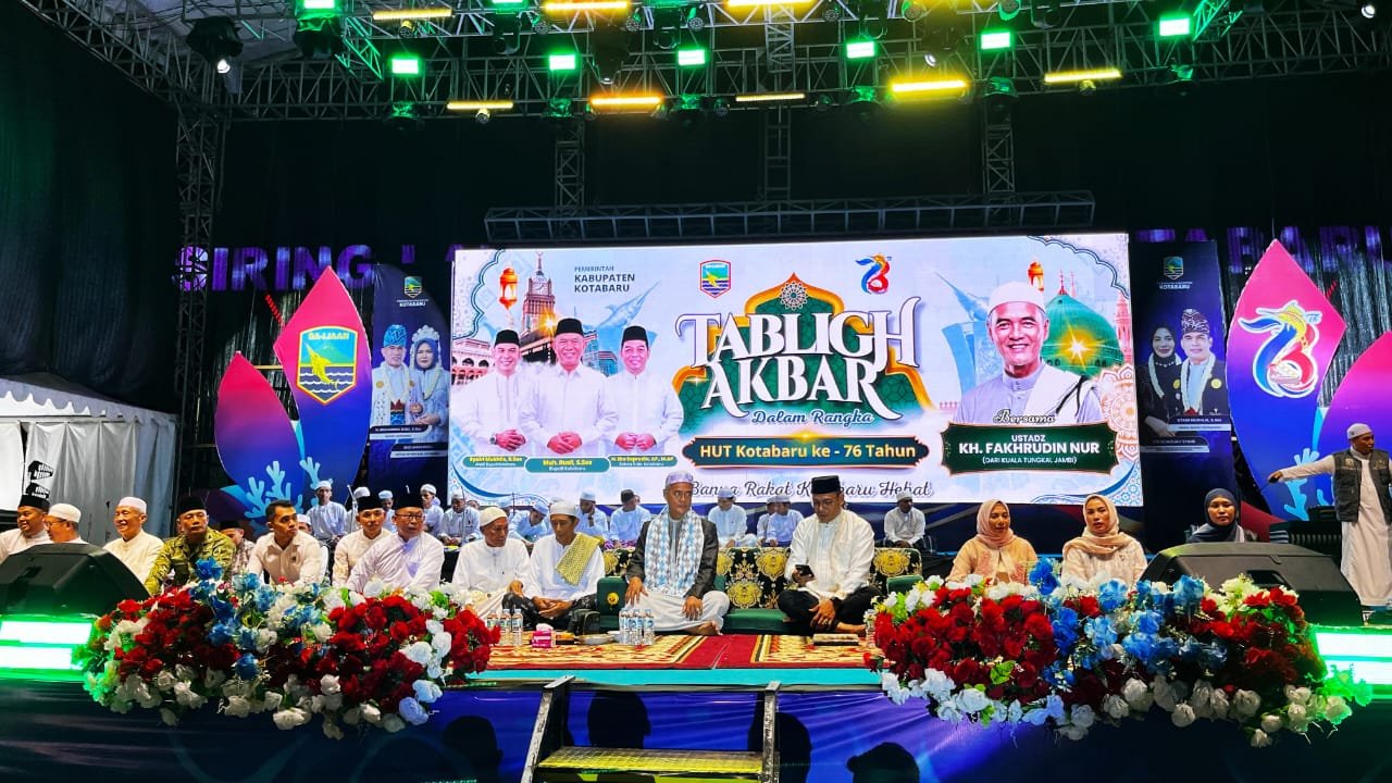 Kawasan Siring Laut Memutih, Ribuan Jemaah Hadiri Tabligh Akbar HUT Kabupaten Kotabaru